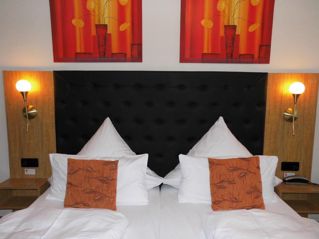 Aparthotel Guzulka & Restaurant Берлин Экстерьер фото