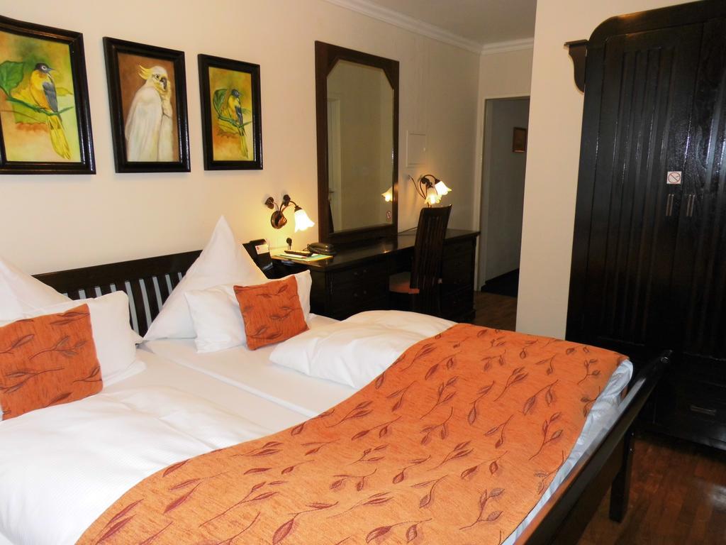 Aparthotel Guzulka & Restaurant Берлин Экстерьер фото